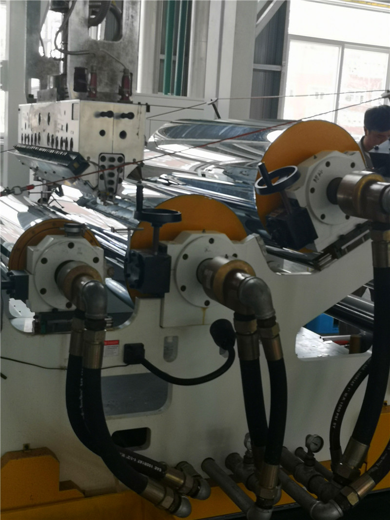 PLA/PBAT片材擠出機(jī)_廠(chǎng)家直銷(xiāo)_玖德隆機(jī)械
