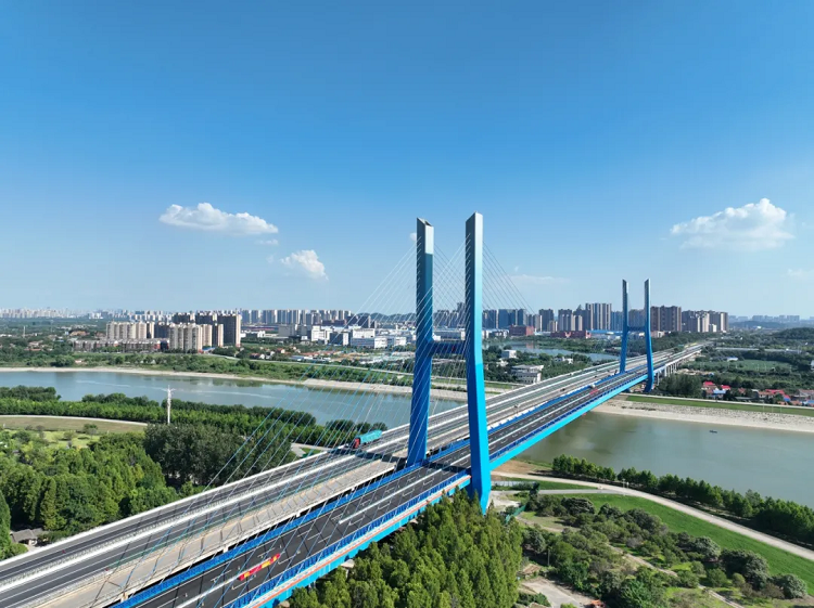 項目動態 | “黃金通道”上新！ 京港澳高速新建漢江特大橋建成通車